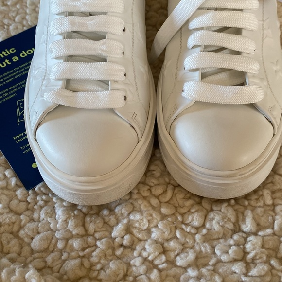 Louis Vuitton time out sneaker - Picture 5 of 17